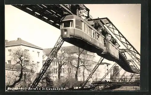 AK Wuppertal-Barmen, Schwebebahn von unten