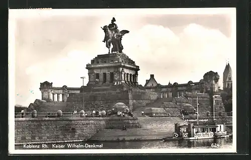 AK Koblenz /Rhein, Kaiser Wilhelm-Denkmal und Dampfer