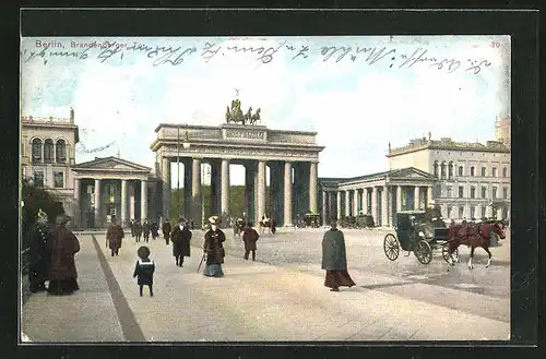 AK Berlin, Brandenburger Tor mit Pferdewagen