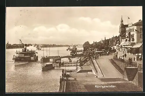 AK Königswinter, Dampfer am Anleger