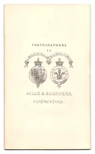 Fotografie Hills & Saunders, Eton, Engländer in Uniform nebst Schirmmütze