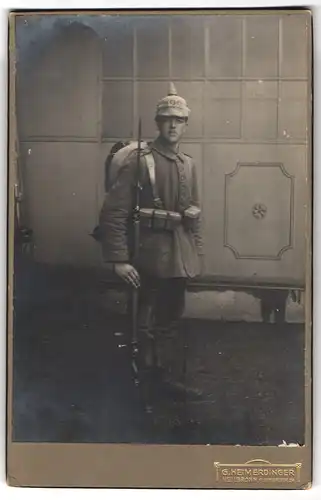 Fotografie G. Heimerdinger, Heilbronn, Fleinerstr. 24, Infanterist im Rgt. 122 mit Gewehr & Bajonett, Kriegsausmarsch
