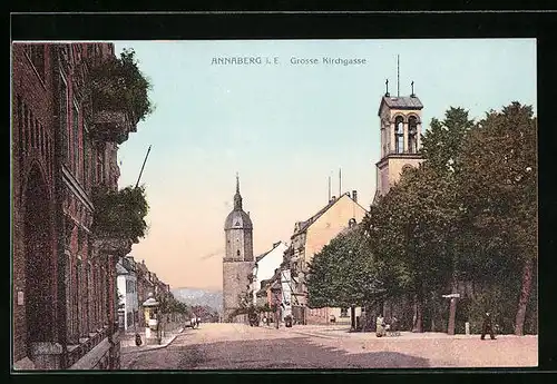 AK Annaberg i. E., Grosse Kirchgasse mit Kirche und Litfasssäule