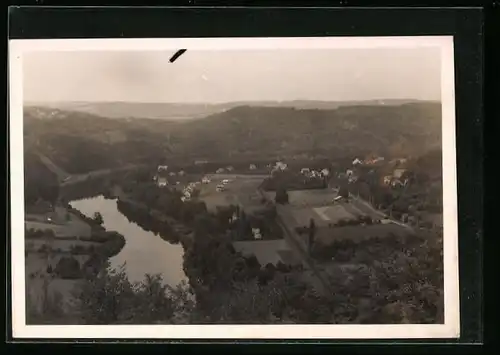 AK Zlenice nad Sázavou, Ortschaft aus der Vogelschau, Fliegeraufnahme