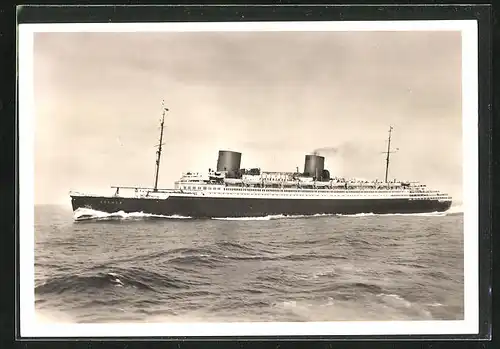 AK Passagierschiff Bremen bei leichtem Wellengang, Norddeutscher Lloyd Bremen