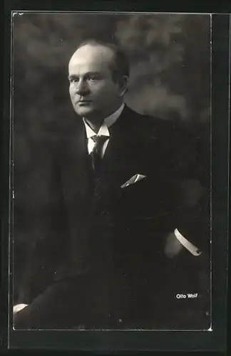AK Schauspieler Otto Wolf mit Anzug und Krawatte