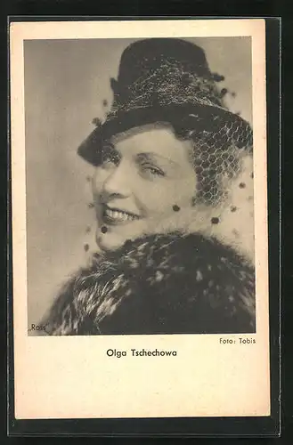 AK Schauspielerin Olga Tschechowa mit modischem Hut