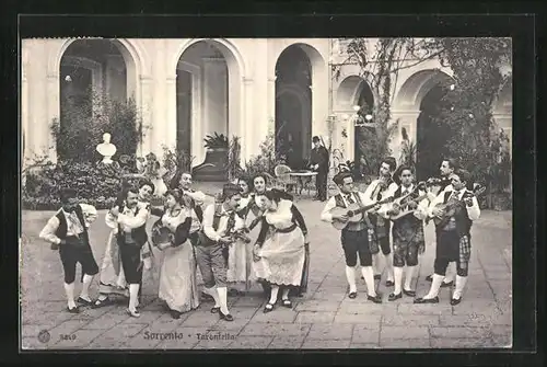 AK Sorrento, Tarantella, Tanzeinlage in Trachten