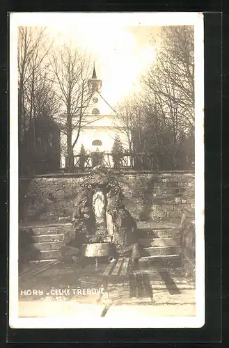 AK Ceska Trebova - Hory, Ceske Trebove, an der Kapelle
