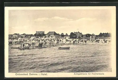 AK Dahme i. Holst., Anlegebrücke und Fischerboote