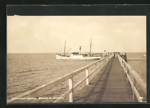 AK Dahme i. Holst., Seebrücke mit Dampfer