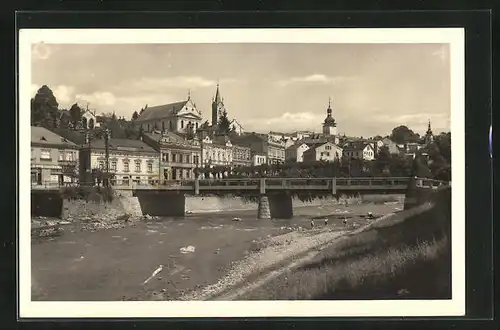 AK Vsetin, Partie im Flussbett neben der Brücke