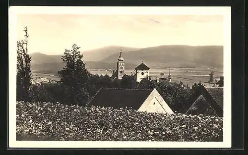 AK Pribor, die Kirche von den Feldern aus gesehen