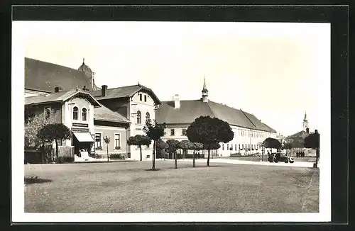 AK Pribor, das Rathaus am Ende des Hauptplatz