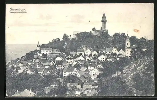 AK Stramberk, Generalansicht der Stadt mit dem Burgturm