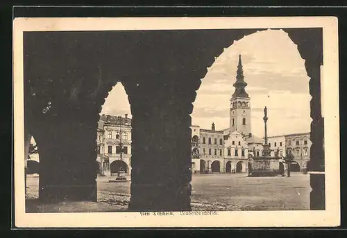 AK Neutitschein, Laubendurchblick auf den Stadtplatz