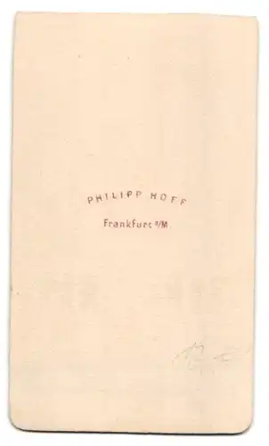 Fotografie Ph. Hoff, Frankfurt a. M., Portrait Mädchen im karierten Kleid