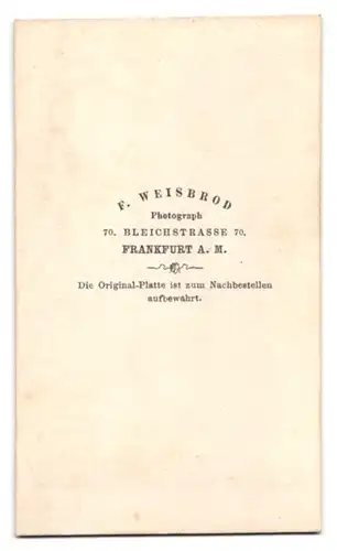 Fotografie F. Weisbrod, Frankfurt / Main, Bleichstr. 70, Portrait Edelmann mit Halbglatze & Schnaubart