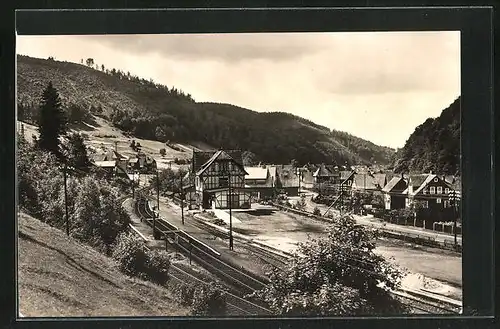 AK Schleusingerneundorf, Totalansicht des Bahnhofes