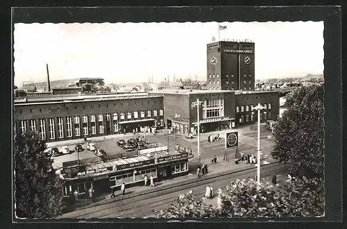 AK Oberhausen, Passanten am Hauptbahnhof