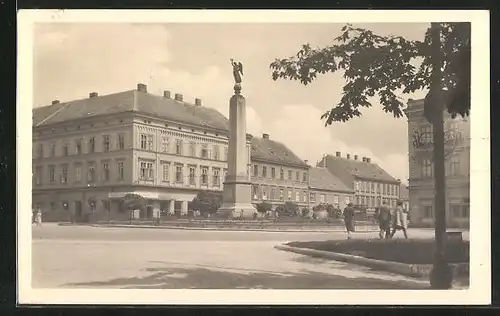 AK Znojmo, Denkmal mit Geschäft