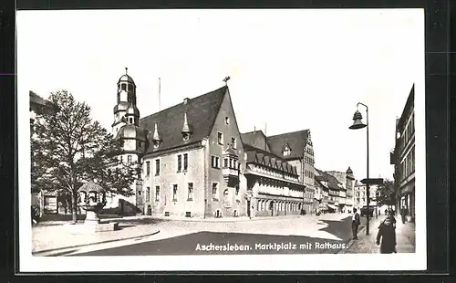 AK Aschersleben, Marktplatz mit Rathaus