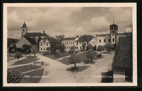 AK Olesnice pod Vrchmezím, Parkanlage mit Brunnen