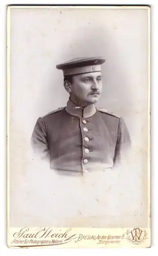 Fotografie Paul Weich, Breslau, An den Kasernen 8, Einjährig-Freiwilliger in Uniform, Train