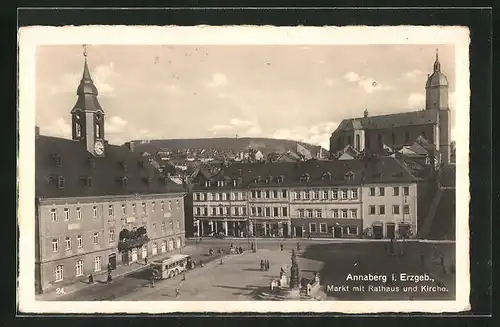 AK Annaberg / Erzgeb., Markt mit Rathaus und Kirche