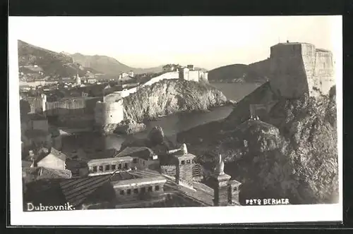 AK Dubrovnik, Ruinen an der Küste