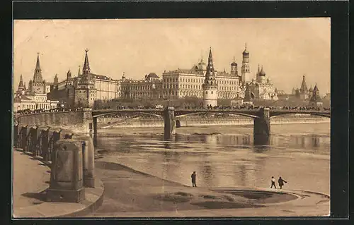 AK Moskau, Vue du Kremlin et du Grand pont de pierre