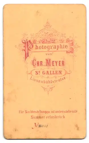 Fotografie Chr. Meyer, St. Gallen, Linsenbühlstrasse, Portrait bürgerliches Paar mit Tochter