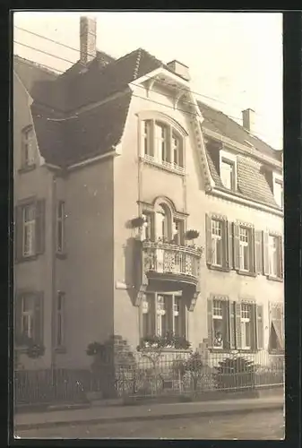 Foto-AK Pforzheim, Gebäudeansicht in der Friedenstrasse 47