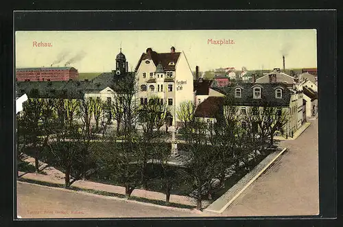 AK Rehau, Strasseneck am Maxplatz mit Konditorei & Café und Denkmal