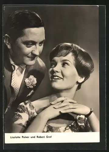 AK Schauspieler Liselotte Pulver und Robert Graf in dem Film Das schöne Abenteuer