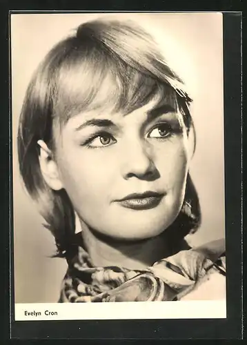 AK Schauspielerin Evelyn Cron spielte u.a. im Film Die schöne Lurette