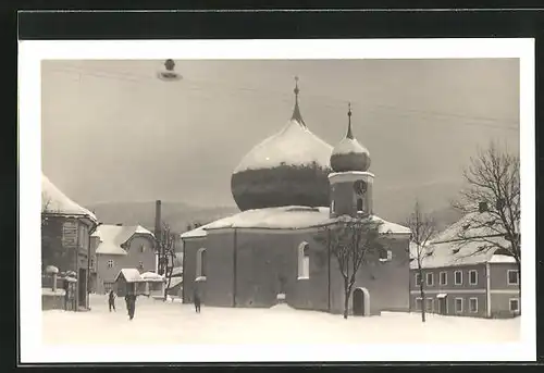 AK Zelezna Ruda na Sumave, verschneite Ortspartie mit Kirche