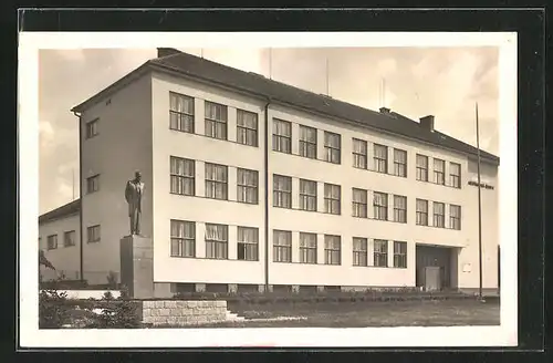 AK Bystrice n. P., Masarykova mest. skola