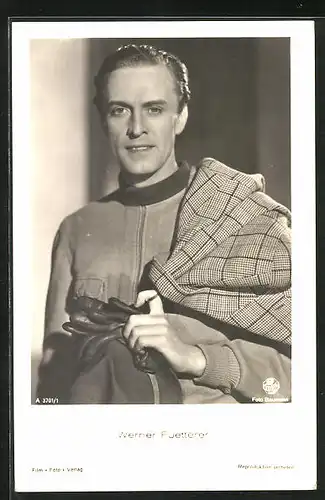 AK Schauspieler Werner Fuetterer im Kostüm einer Filmrolle