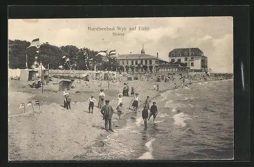 AK Nordseebad Wyk auf Föhr, Strand mit Redlefsen-Hotel