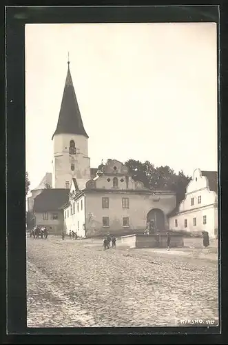 AK Nyrsko, Platz mit Kirche