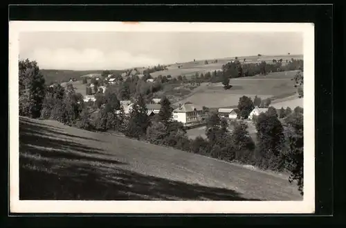 AK Klasterec n. Orl., Aussicht auf einzelne Häuser des Ortes