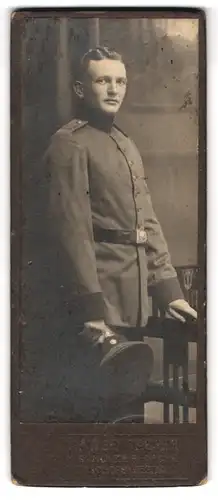 Fotografie Walter Jaeger, Bischofswerda, Portrait junger Soldat in Unfiorm Rgt. 103
