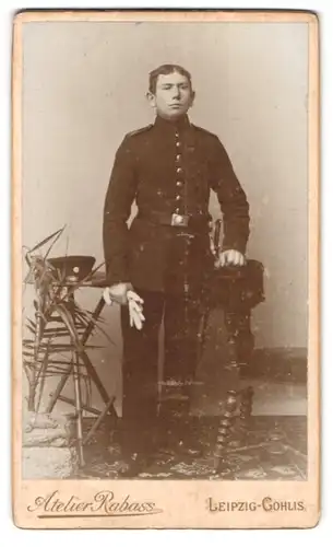 Fotografie Atelier Rabass, Leipzig, Portrait sächsischer Soldat in Uniform Rgt. 94 mit Bajonett