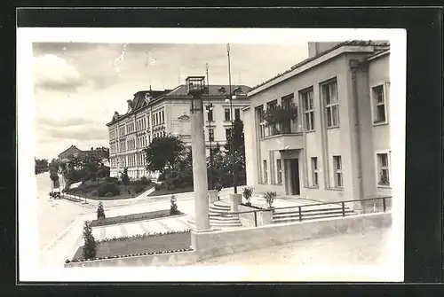 AK Adler Kosteletz / Kostelec nad Orlici, Strassenpartie mit Hauseingang