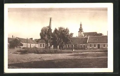 AK Hdonice, Ortspartie mit Kirche