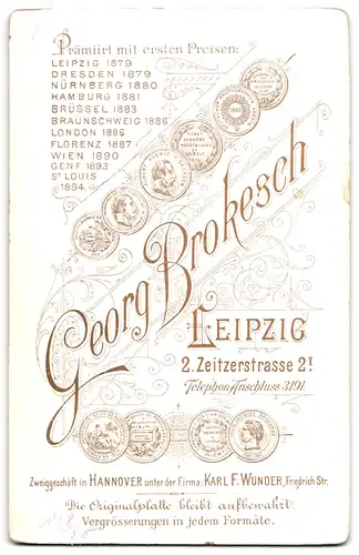 Fotografie Georg Brokesch, Leipzig, Zeitzerstr. 2, Schauspieler im Bühnenkostüm als Trompeter von Säckingen