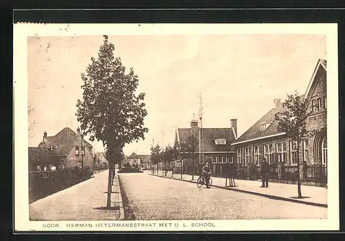AK Goor, Herman Heyermansstraat met O. L. school