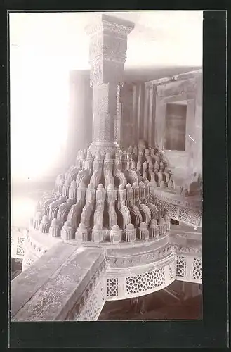 AK Agra, Pillar in Hall of Private Audience
