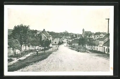 AK Zarosice, Strassenpartie im Ort